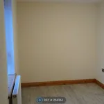 Rent 2 bedroom flat in Wales