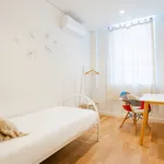 Alugar 2 quarto apartamento de 75 m² em Porto