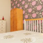 Rent 2 bedroom flat in Glasgow