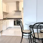 Rent 1 bedroom apartment of 42 m² in Paris 15ème