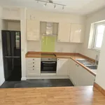 Rent 3 bedroom flat in Elmbridge