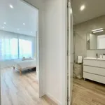 Rent 5 bedroom apartment of 80 m² in Barcelona