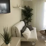 Rent 1 bedroom apartment of 850 m² in Dusseldorf