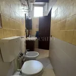 Affitto 3 camera appartamento di 66 m² in Palermo