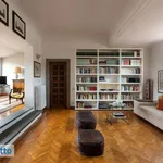 Rent 6 bedroom apartment of 125 m² in Florence