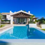 Rent 6 bedroom house of 1800 m² in Marbella