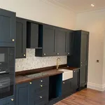 Rent 3 bedroom flat in Yorkshire And The Humber