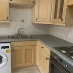 Flat to rent in Village Road, Wirral CH63