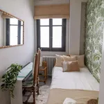 Rent a room of 90 m² in valencia