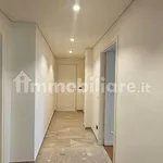 Affitto 5 camera appartamento di 162 m² in Parma