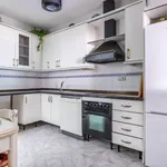 Alquilo 4 dormitorio casa de 206 m² en Gelves