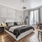 Appartement de 55 m² avec 3 chambre(s) en location à Paris