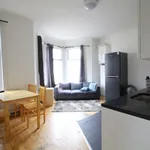 Rent 3 bedroom apartment in London