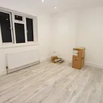 Rent 2 bedroom flat in London