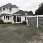 Rent 5 bedroom house in Christchurch