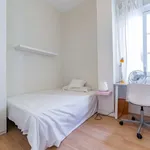 Rent a room of 170 m² in valencia