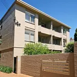 Rent 2 bedroom apartment in Melbourne