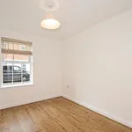 Flat to rent in Newbury, Berkshire RG14