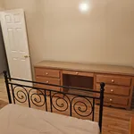 Rent a room in Montreal