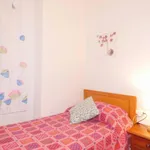 Rent 4 bedroom apartment in Barcelona