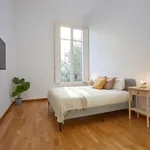 Rent 2 bedroom apartment of 140 m² in barcelona