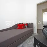 Rent 2 bedroom apartment of 66 m² in Split