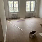 Pronajměte si 4 ložnic/e byt o rozloze 115 m² v Praha