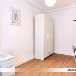 Rent 4 bedroom apartment in Seville