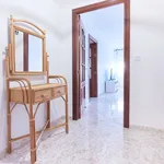 Rent 2 bedroom apartment of 10 m² in Seville