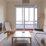 Rent a room of 200 m² in madrid