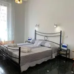 Rent 2 bedroom apartment of 90 m² in genoa