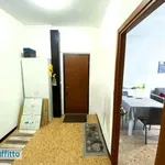 Affitto 2 camera casa di 68 m² in Milan