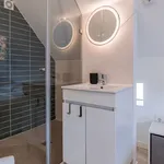 Rent 1 bedroom apartment of 30 m² in Lisbon