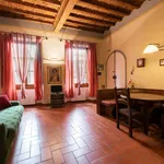 Rent 1 bedroom apartment of 60 m² in Florence