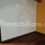 Rent 4 bedroom house of 250 m² in Carugate