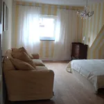 Rent 2 bedroom apartment of 96 m² in Dusseldorf