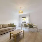 Rent 3 bedroom apartment of 130 m² in lisbon