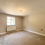 Rent 5 bedroom house in Rushmoor