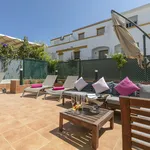 Rent 6 bedroom house of 187 m² in Marbella