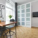 Rent 1 bedroom apartment of 35 m² in Berlin