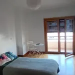 Rent a room of 102 m² in Lisbon