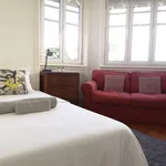 Rent 5 bedroom apartment in Lisbon