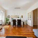 Rent 2 bedroom apartment of 115 m² in Lisbon