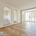 Affitto 6 camera appartamento di 255 m² in Rome