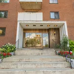 Rent 1 bedroom apartment in Montreal