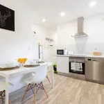 Rent a room of 100 m² in Madrid