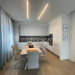 Rent 4 bedroom apartment of 90 m² in Modena