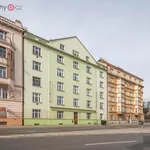 Pronajměte si 3 ložnic/e byt o rozloze 87 m² v Ulice: