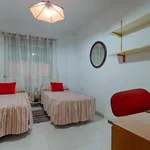 Rent 3 bedroom apartment in Granada