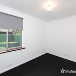 Rent 3 bedroom house in  Forrestfield WA 6058                        